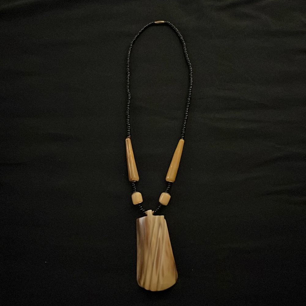 HANDMADE NECKLACE